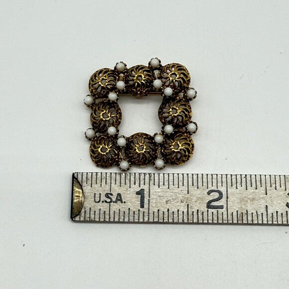 Vintage Square Gold Tone Filigree Brooch Pin Faux Mini Pearls - Picture 3 of 10